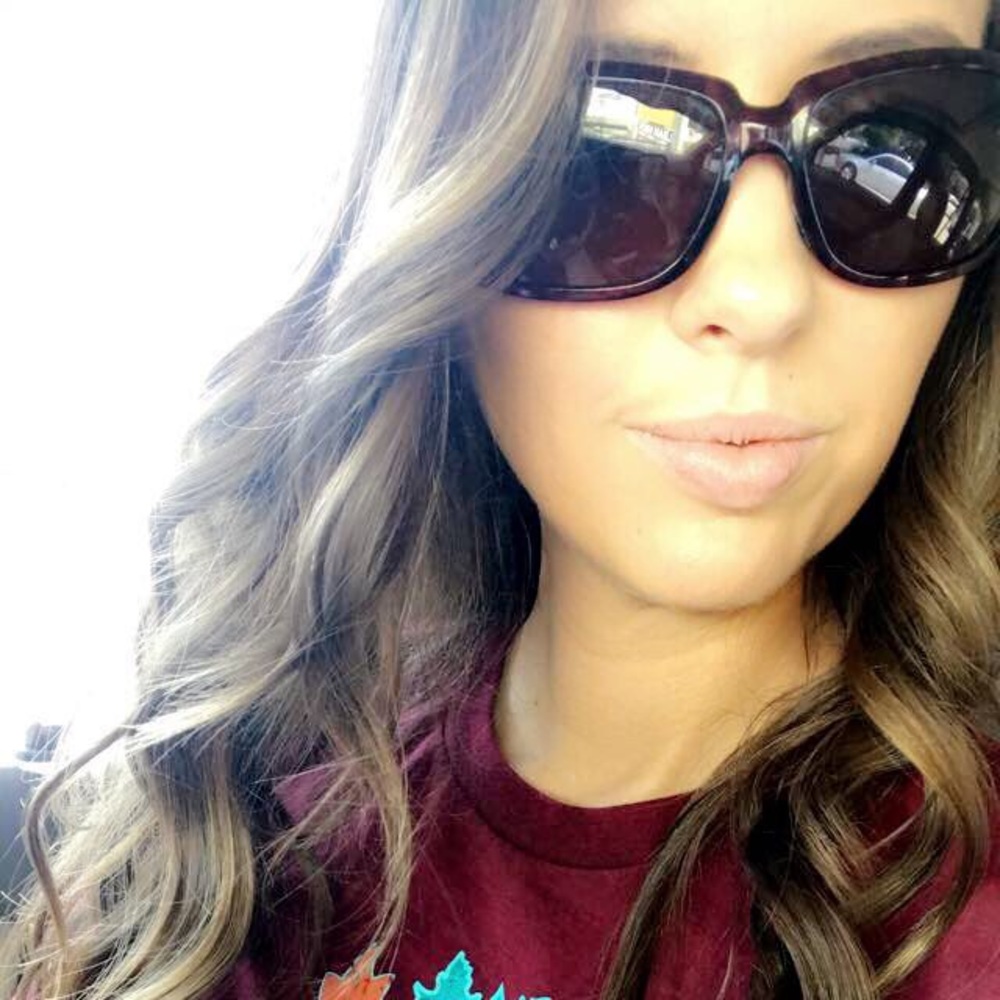 Meet your Posher, Melisa